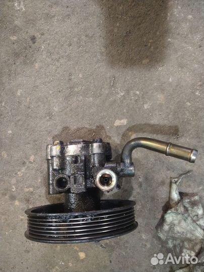 Насос гур для Ниссан Пресаж