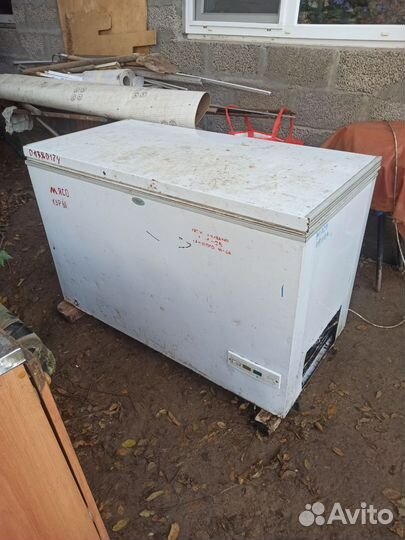 Морозильный ларь с глухой крышкой бу