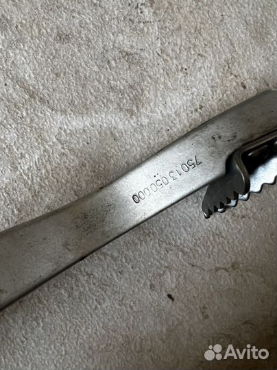 Лапка тормоза KTM SM690