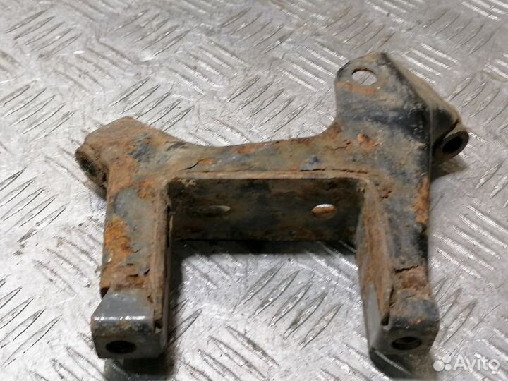 Кронштейн кпп Skoda Fabia 1997 2007