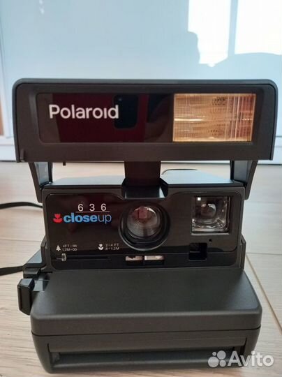 Polaroid 636 CloseUp Instant Film Camera