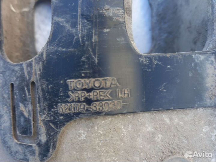 Усилитель заднего бампера Toyota Camry v 40