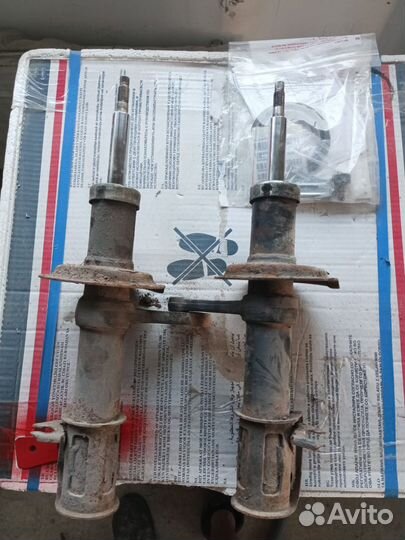 Комплект стоек на ваз 2110