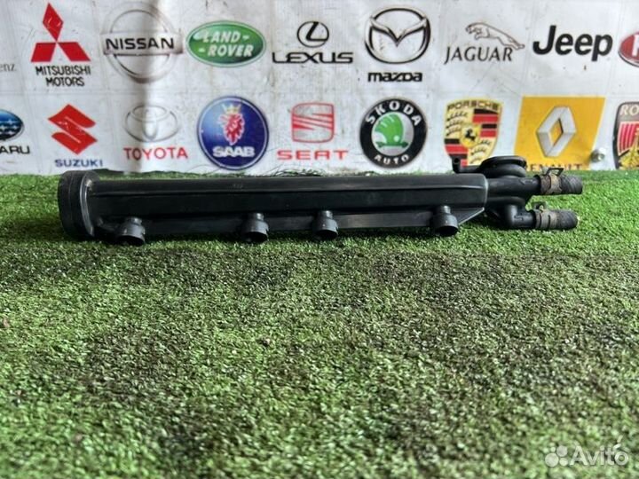 Топливная рампа Volkswagen Golf MK 4 AKL 2005