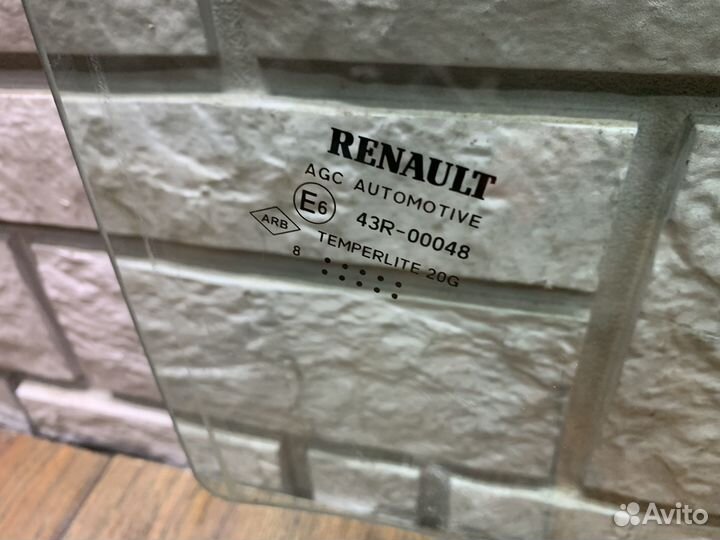 Renault Kaptur Стекло двери задней правой