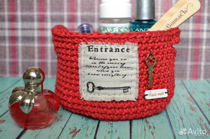 Корзина вязанная для хранения косметики и мелочей