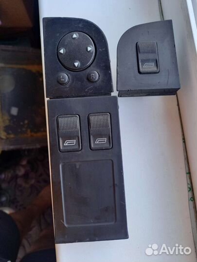 Кнопки стеклоподьемников ауди