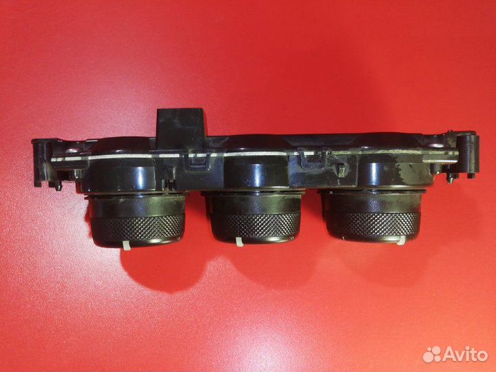 Блок управления климат-контролем Mitsubishi Lancer