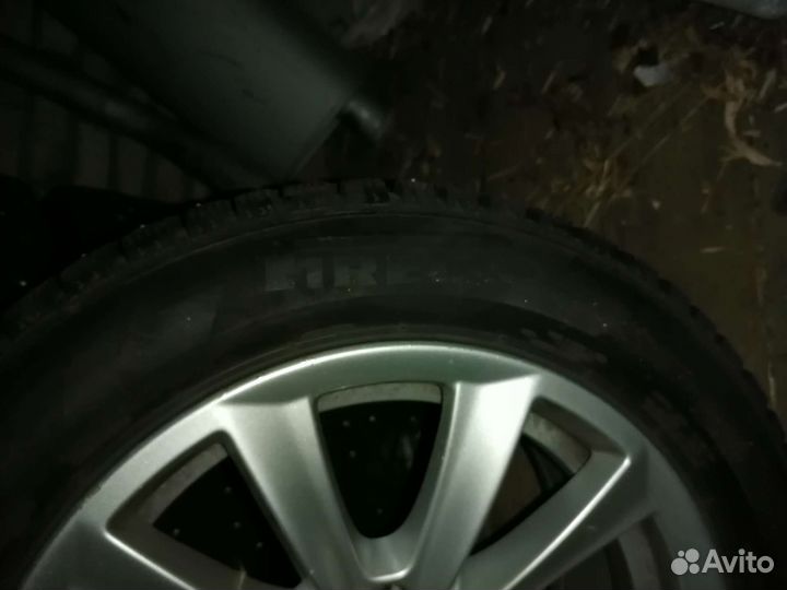 Pirelli Ice Zero 225/55 R17 97T