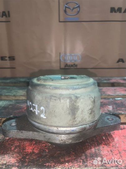 Подушка двигателя Mercedes-Benz C-Class W204 M272