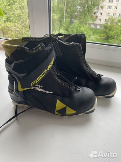 Лыжные ботинки fischer jr combi