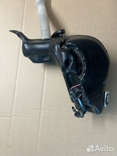 Бачок стеклоомывателя Citroen C4