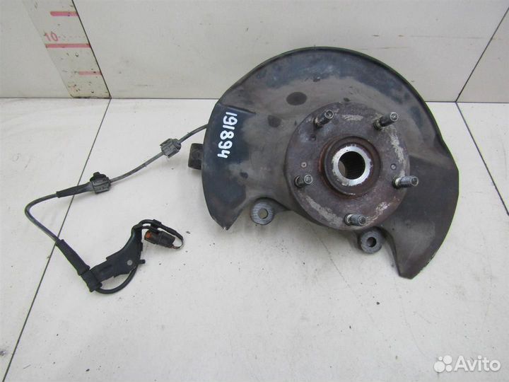 Кулак поворотный передний правый Honda CR-V 2002