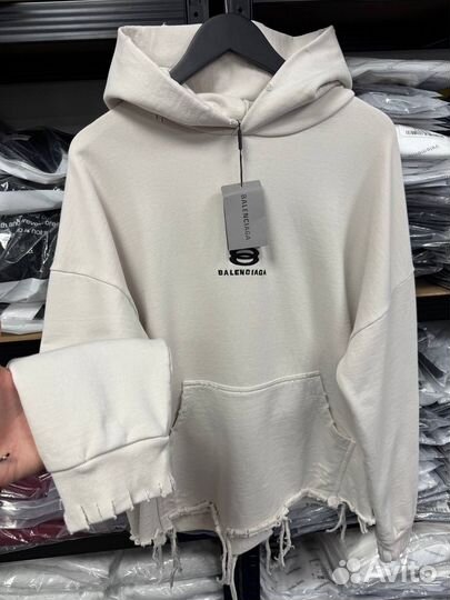 Худи balenciaga distressed (стиль 2025)