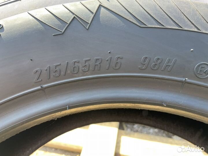 Meteor Winter 215/65 R16
