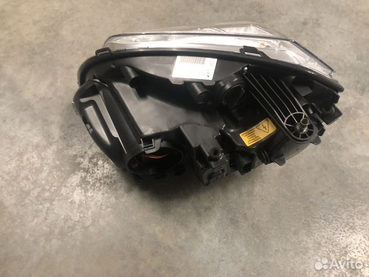 Фара правая Mercedes X204 GLK