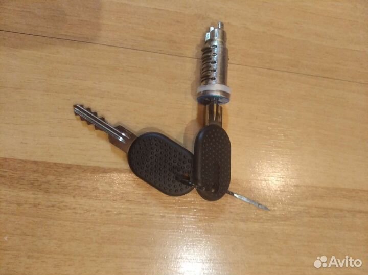 Личинка для задней ручки Фиат добло