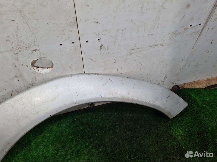 Молдинг крыла правое переднее Daihatsu Terios
