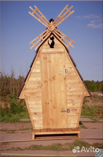 Уличный туалет с установкой