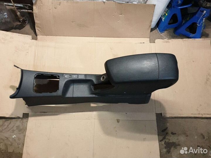 Подлокотник Лифан Х50