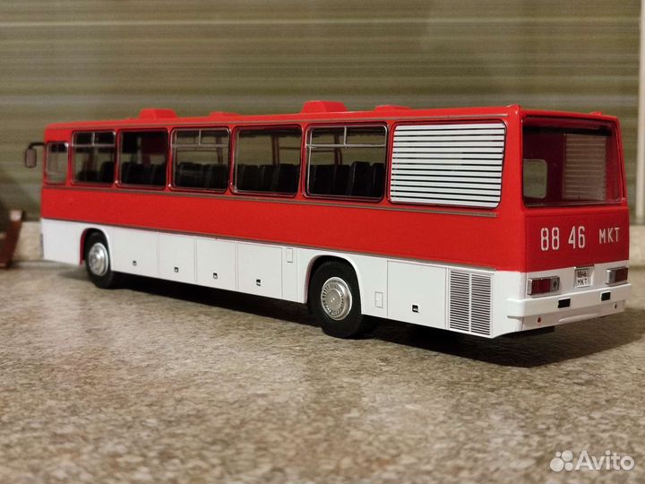 Модель Ikarus-250.59 в масштабе 1:43