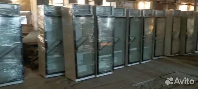 Холодильный шкаф витрина