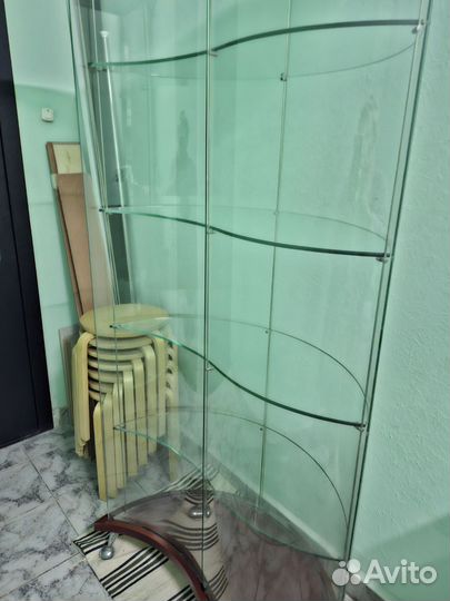 Стеклянная витрина 