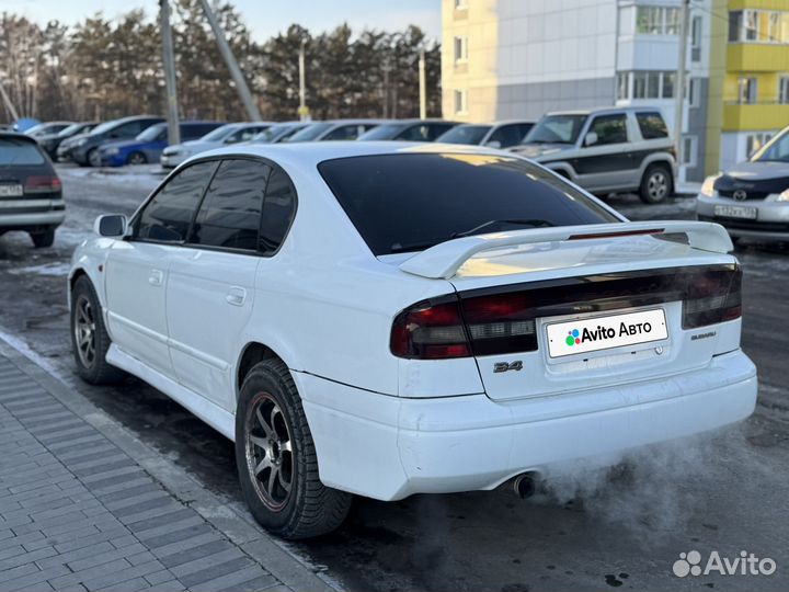 Subaru Legacy 2.0 МТ, 1999, 300 000 км