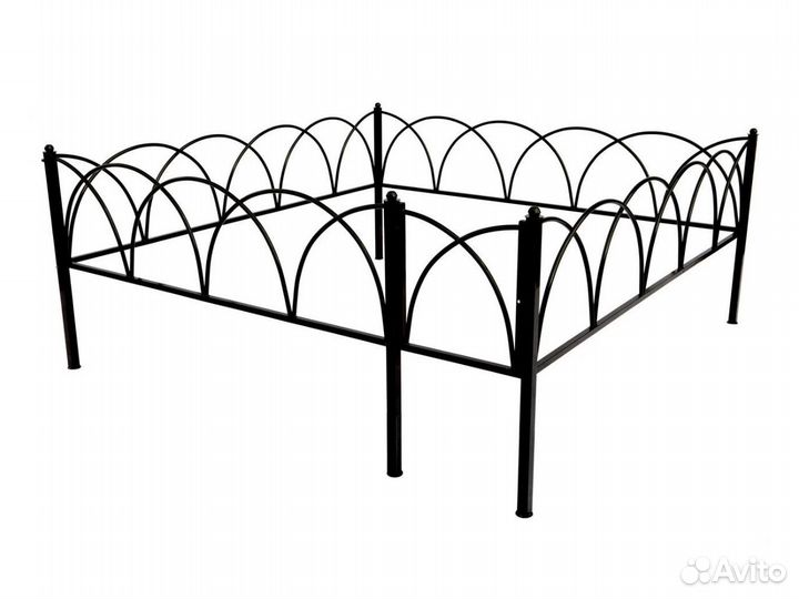 Ограды для могил на кладбище
