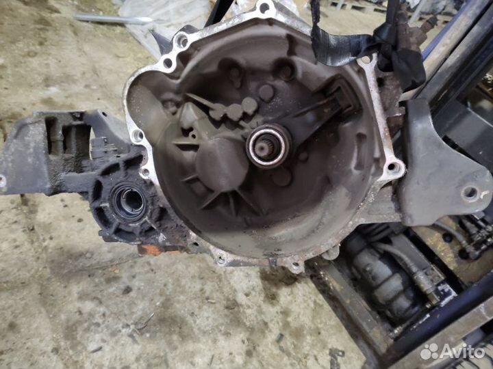 МКПП Mitsubishi Lancer 9 седан 1.6 2007