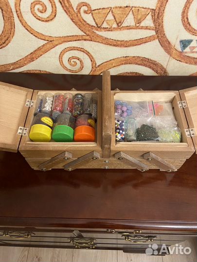 Шкатулка для рукоделия деревянная