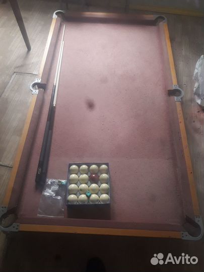 Бильярдный стол