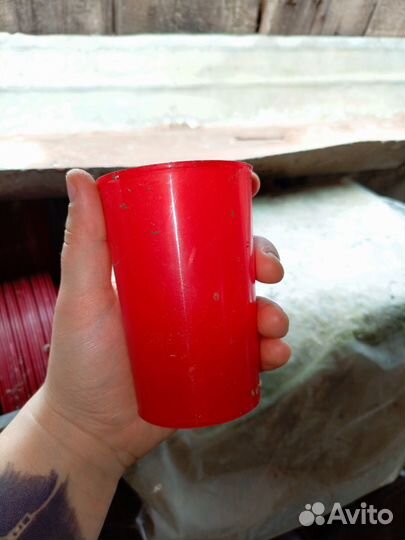 Пластиковые тарелки