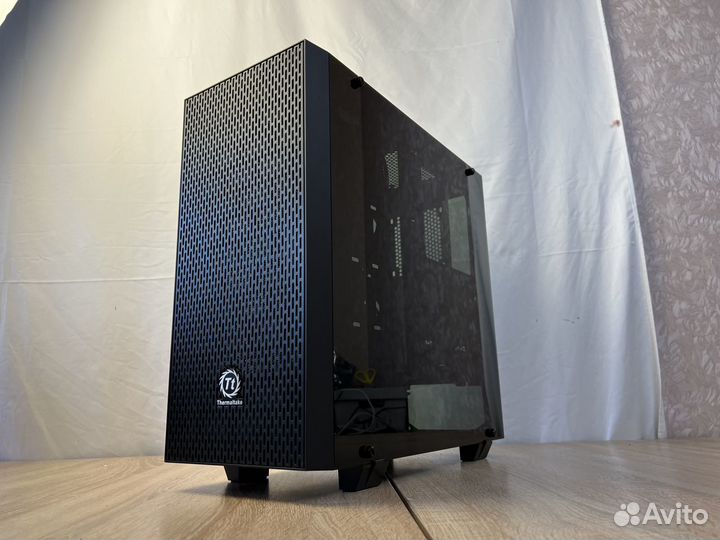 Thermaltake Core G21 TG