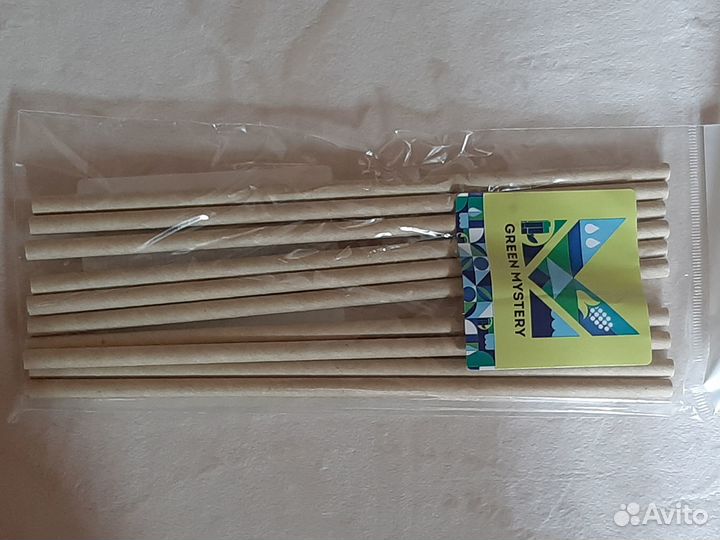 Трубочки и шпажки для вечеринки или пикника