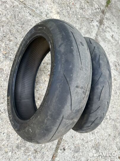 Мотошины metzeler Racetec RR 200/55r17 и 120/70r17