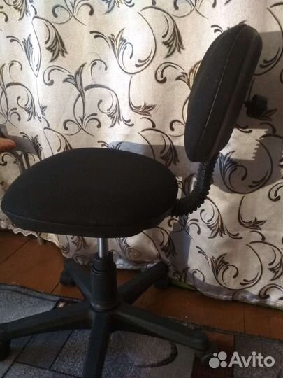 Компьютерное кресло,барные стулья