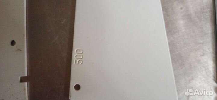 Кронштейны для торговых стеллажей