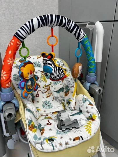 Развивающая дуга с подвесными игрушками