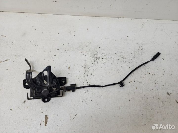 Замок капота Kia Seltos 2019