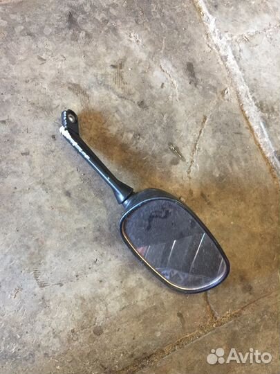 Зеркало правое Yamaha R6