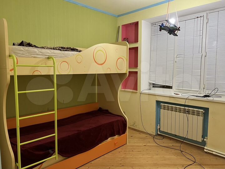 3-к. квартира, 95 м², 2/6 эт.