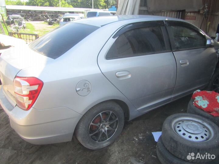 Дверь передняя задняя левая правая Cobalt