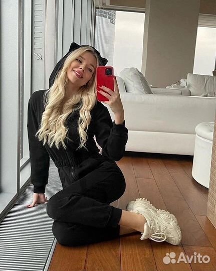 Комбинезон женский