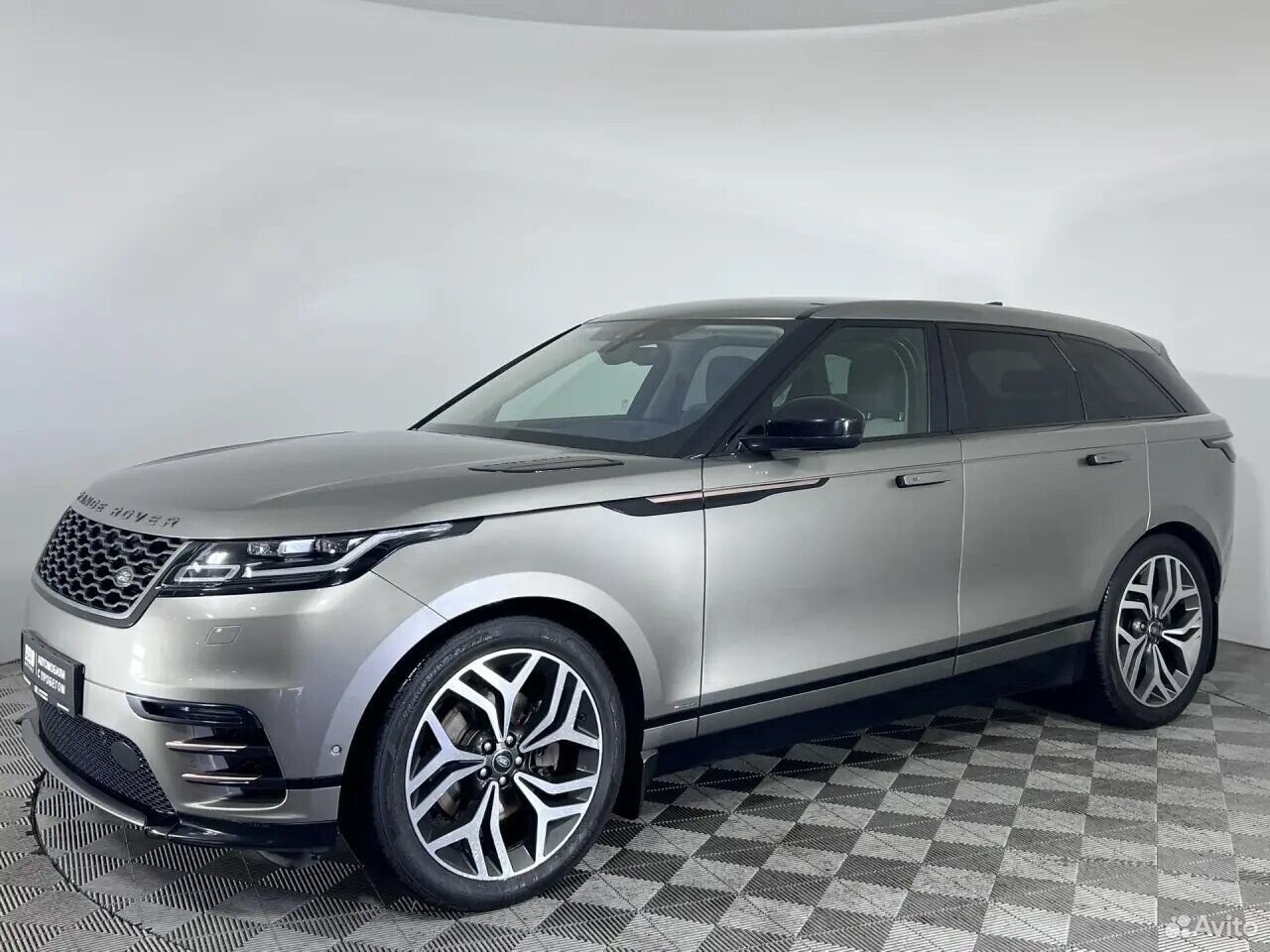Land Rover Range Rover Velar 2.0 AT, 2018, 108 792 км