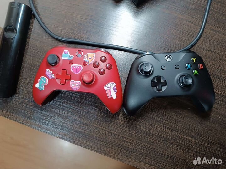 Xbox One + 7 игр + 2 Геймпада