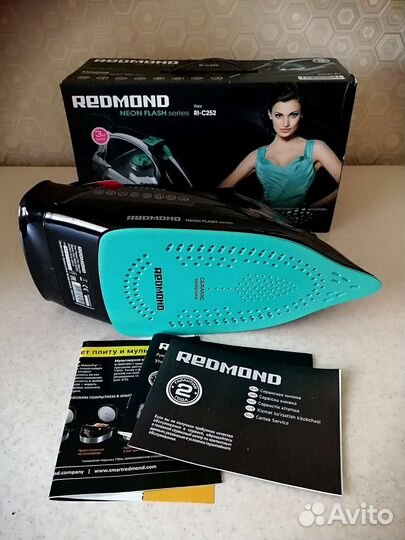 Утюг новый Readmond