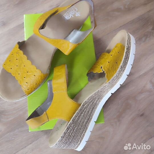 Новые женские босоножки Rieker 42 размер