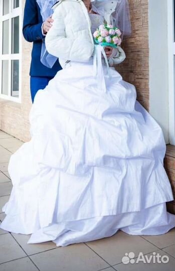 Свадебное платье 42 44 новое