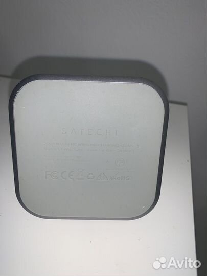 Беспровдная зарядка для iPhone и AirPods Satechi